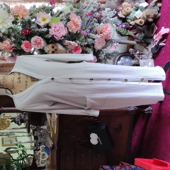 Duster Cardigan in Ecru Color - Picture 2 of 10